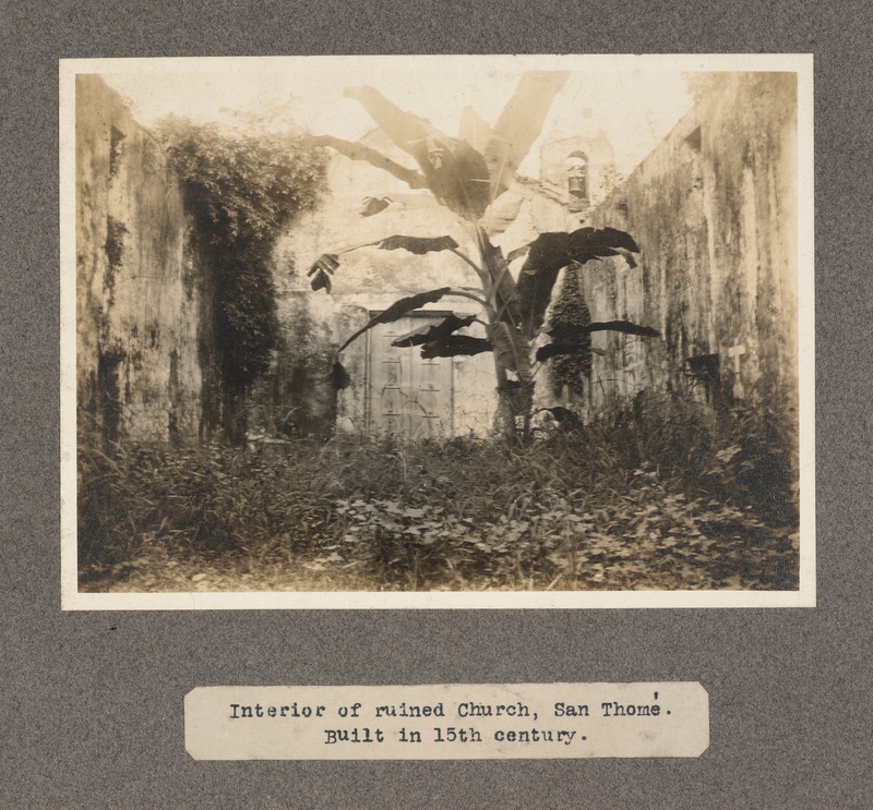 Interior of ruined church, San Thomé. Built in 15th century