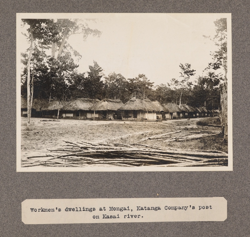 Workmen's dwellings at Mongai, Katanga Company's post on Kasai River