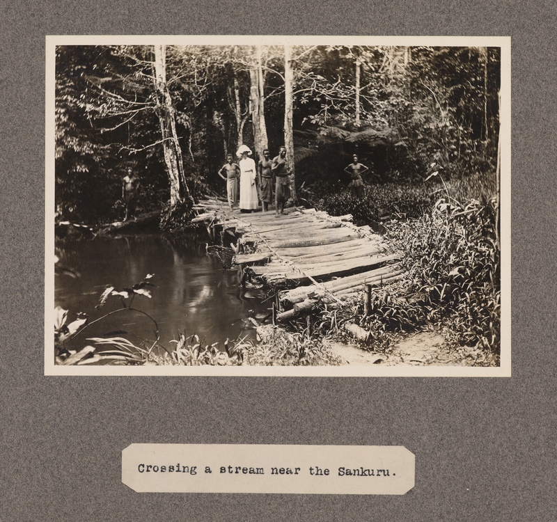 Crossing a stream near the Sankuru