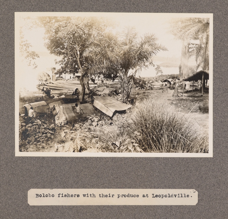 Bolobo fishers with their produce at Leopoldville