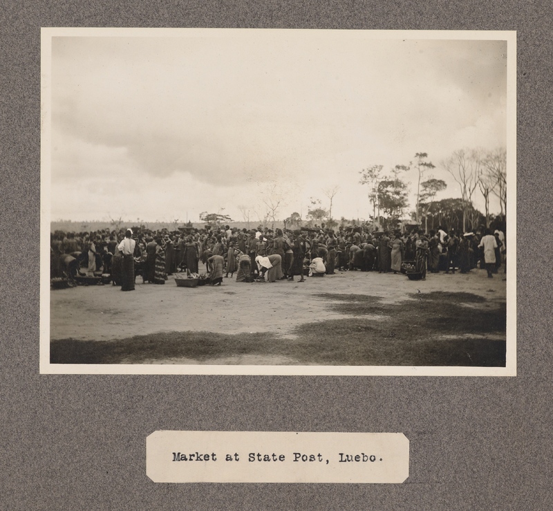 Market at state post, Luebo